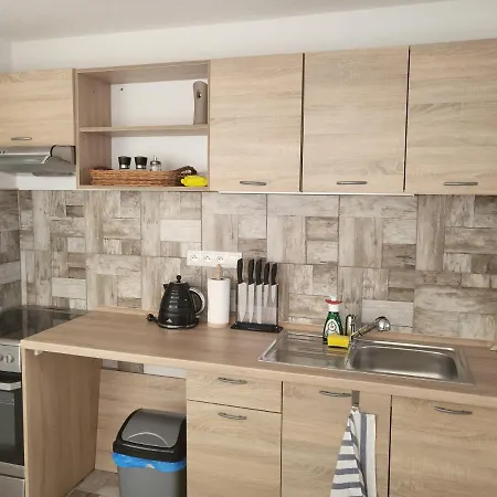 U Emmy Apartment